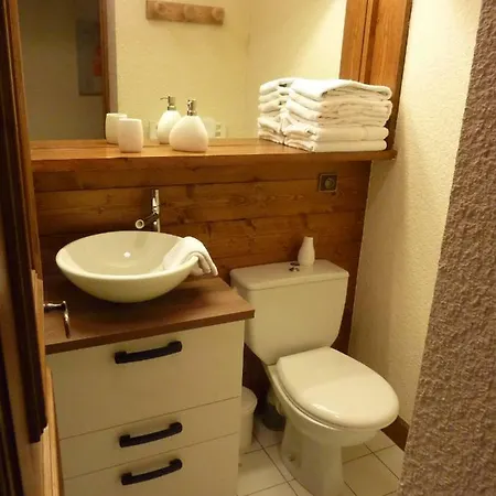 Rez De Chaussee Tres Calme Vue Mont-blanc Apartment *